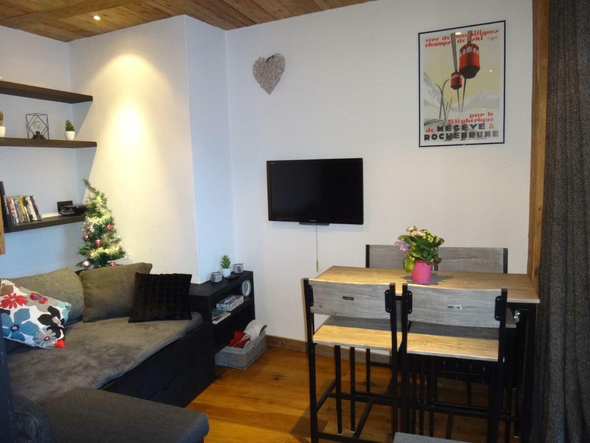 La Petite Suite 梅杰夫 外观 照片